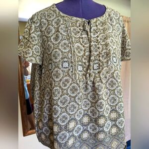 Liz Claiborne Women's top